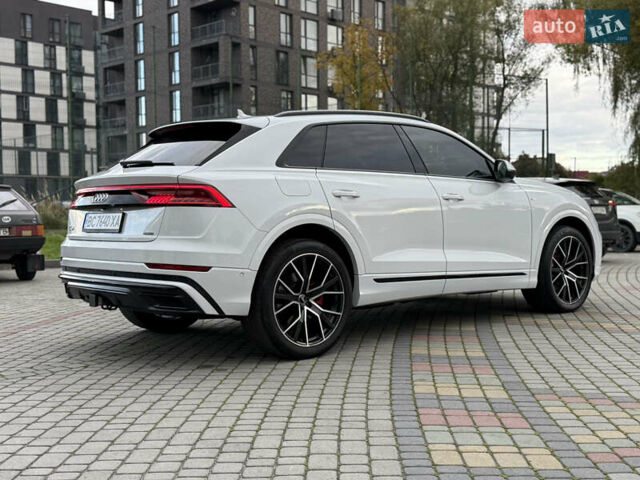 Ауди Q8 2020 в Львове на Automoto.ua Белый Ауди Q8, объемом двигателя 3 л и пробегом 76 тыс. км за 64100 $, фото 4 на Automoto.ua