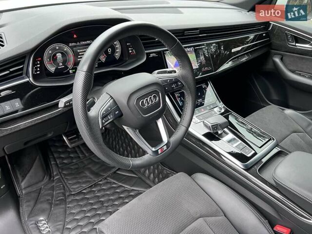 Белый Ауди Q8, объемом двигателя 3 л и пробегом 110 тыс. км за 63300 $, фото 90 на Automoto.ua