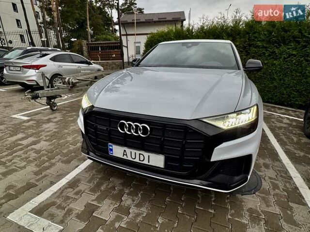 Білий Ауді Q8, об'ємом двигуна 2.97 л та пробігом 165 тис. км за 55900 $, фото 2 на Automoto.ua