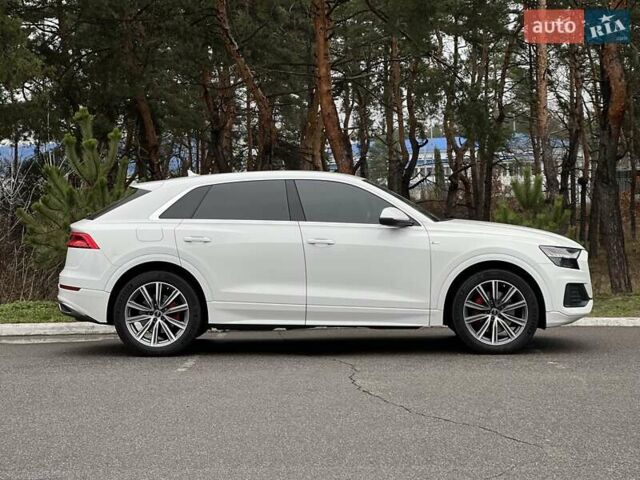 Белый Ауди Q8, объемом двигателя 3 л и пробегом 110 тыс. км за 63300 $, фото 15 на Automoto.ua