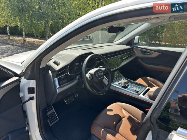 Белый Ауди Q8, объемом двигателя 2.97 л и пробегом 109 тыс. км за 61500 $, фото 9 на Automoto.ua