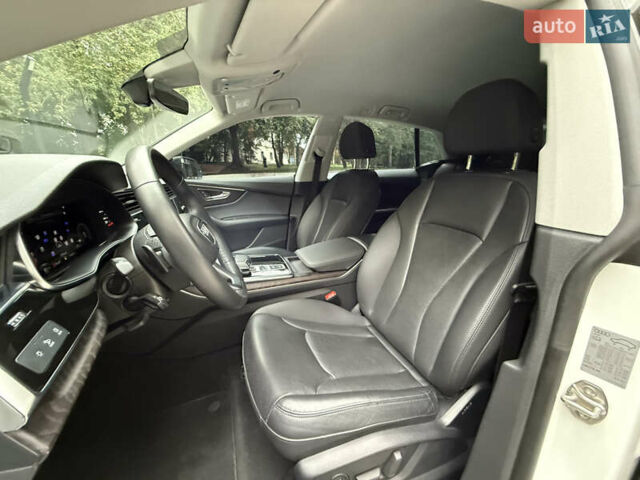 Белый Ауди Q8, объемом двигателя 2.97 л и пробегом 47 тыс. км за 64000 $, фото 17 на Automoto.ua