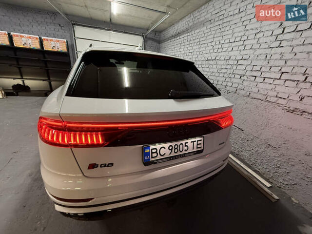 Белый Ауди Q8, объемом двигателя 3 л и пробегом 160 тыс. км за 57000 $, фото 11 на Automoto.ua