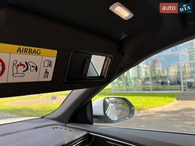 Белый Ауди Q8, объемом двигателя 3 л и пробегом 47 тыс. км за 68500 $, фото 57 на Automoto.ua