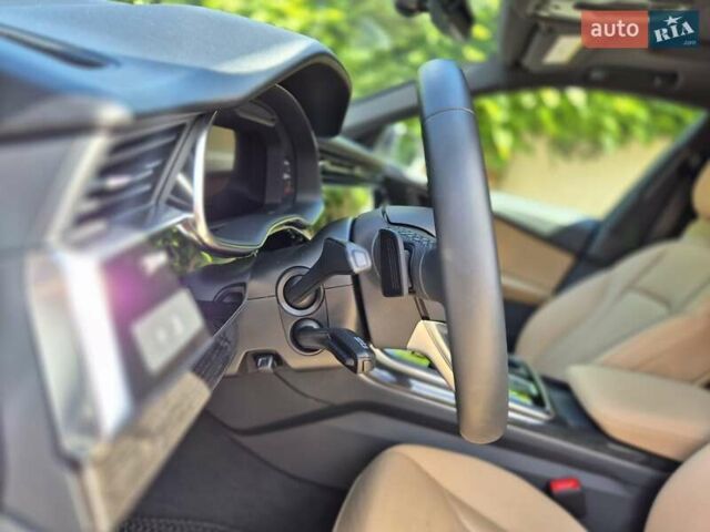 Белый Ауди Q8, объемом двигателя 3 л и пробегом 62 тыс. км за 59999 $, фото 29 на Automoto.ua