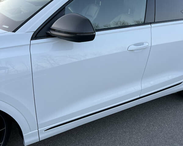 Белый Ауди Q8, объемом двигателя 3 л и пробегом 33 тыс. км за 67999 $, фото 20 на Automoto.ua