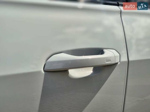 Белый Ауди Q8, объемом двигателя 3 л и пробегом 62 тыс. км за 59999 $, фото 1 на Automoto.ua