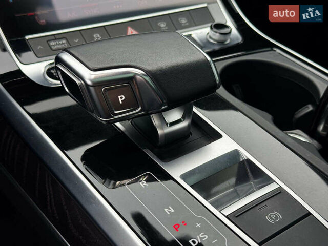 Білий Ауді Q8, об'ємом двигуна 3 л та пробігом 21 тис. км за 58990 $, фото 20 на Automoto.ua