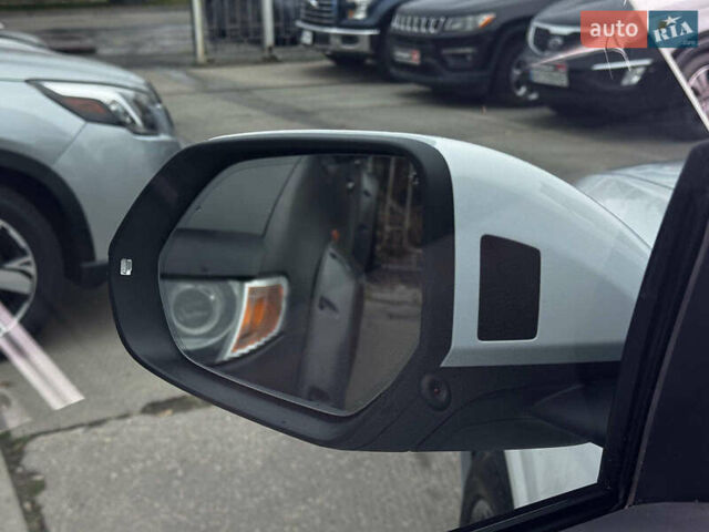 Білий Ауді Q8, об'ємом двигуна 3 л та пробігом 21 тис. км за 58990 $, фото 12 на Automoto.ua