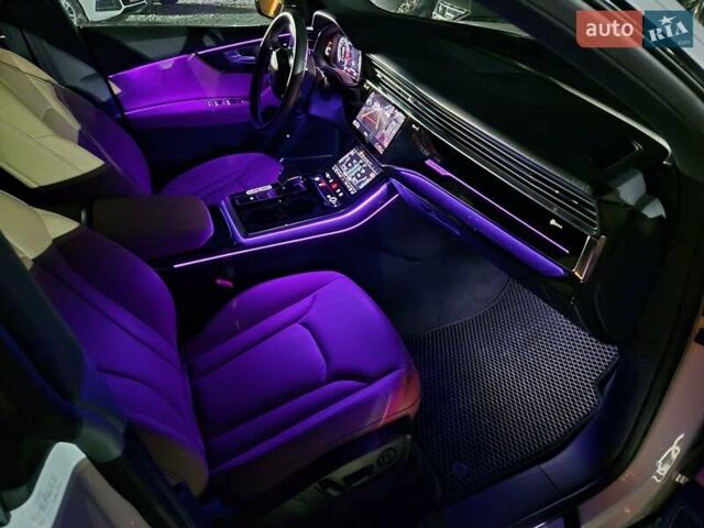 Белый Ауди Q8, объемом двигателя 3 л и пробегом 62 тыс. км за 59999 $, фото 69 на Automoto.ua