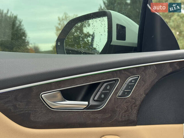 Ауді Q8 2021 у Києві на Automoto.ua Білий Ауді Q8, об'ємом двигуна 3 л та пробігом 102 тис. км за 57000 $, фото 26 на Automoto.ua