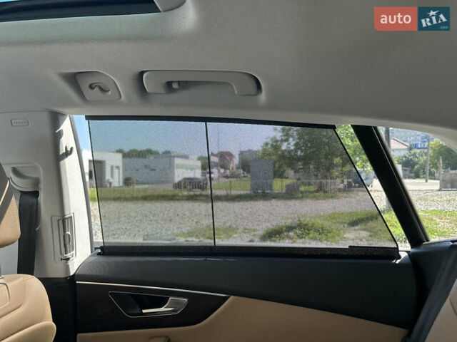 Белый Ауди Q8, объемом двигателя 3 л и пробегом 108 тыс. км за 59900 $, фото 8 на Automoto.ua