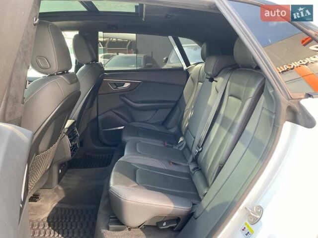 Белый Ауди Q8, объемом двигателя 3 л и пробегом 80 тыс. км за 63800 $, фото 25 на Automoto.ua