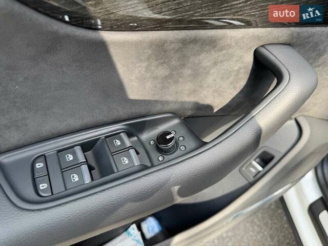 Белый Ауди Q8, объемом двигателя 3 л и пробегом 47 тыс. км за 68500 $, фото 27 на Automoto.ua