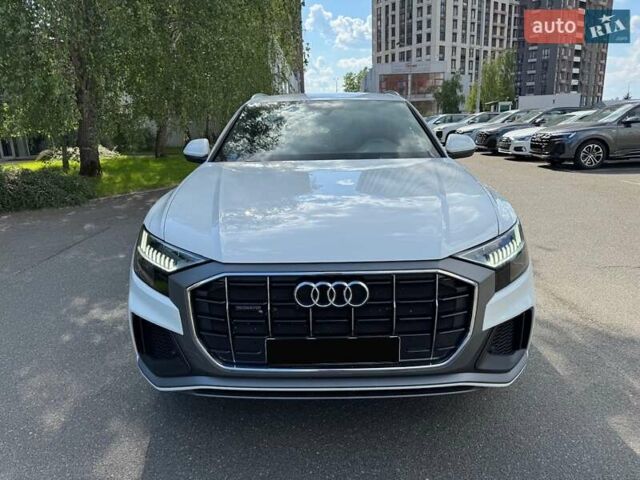 Белый Ауди Q8, объемом двигателя 3 л и пробегом 47 тыс. км за 68500 $, фото 2 на Automoto.ua