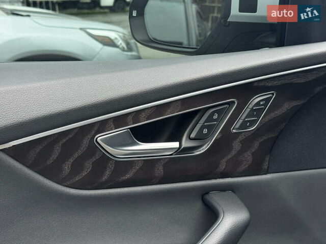 Білий Ауді Q8, об'ємом двигуна 3 л та пробігом 21 тис. км за 58990 $, фото 13 на Automoto.ua