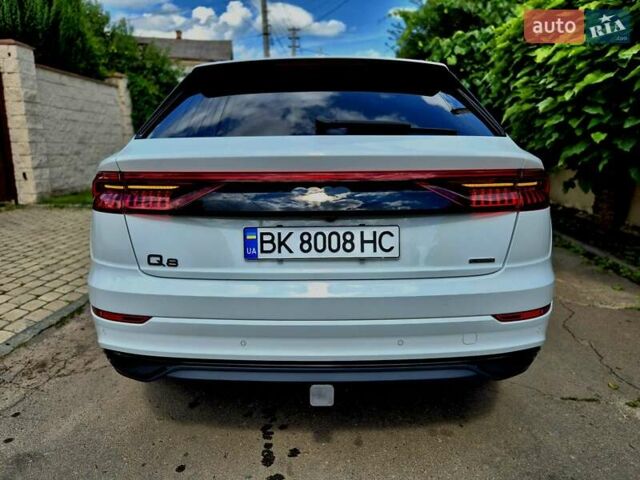 Белый Ауди Q8, объемом двигателя 3 л и пробегом 62 тыс. км за 59999 $, фото 66 на Automoto.ua