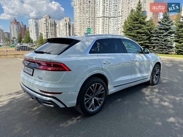 Белый Ауди Q8, объемом двигателя 3 л и пробегом 47 тыс. км за 68500 $, фото 8 на Automoto.ua
