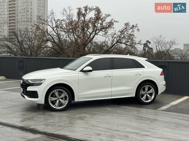 Белый Ауди Q8, объемом двигателя 3 л и пробегом 102 тыс. км за 52000 $, фото 3 на Automoto.ua