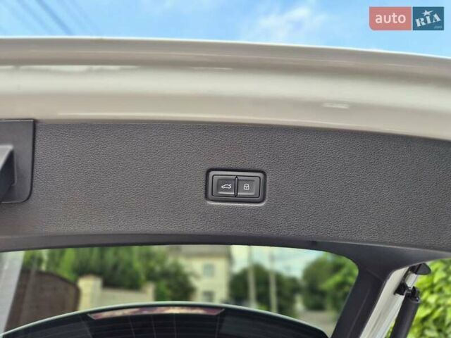 Белый Ауди Q8, объемом двигателя 3 л и пробегом 62 тыс. км за 59999 $, фото 34 на Automoto.ua
