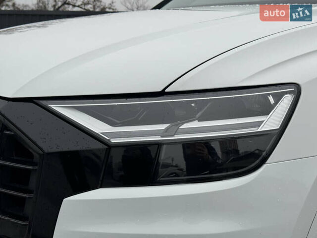 Белый Ауди Q8, объемом двигателя 3 л и пробегом 102 тыс. км за 52000 $, фото 6 на Automoto.ua