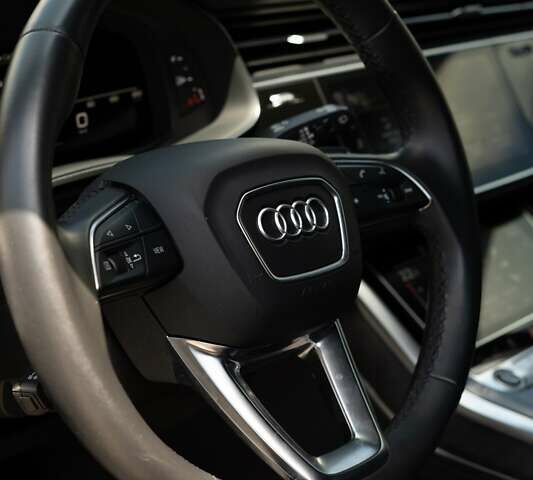 Белый Ауди Q8, объемом двигателя 3 л и пробегом 63 тыс. км за 69999 $, фото 22 на Automoto.ua