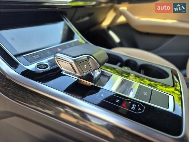 Белый Ауди Q8, объемом двигателя 3 л и пробегом 62 тыс. км за 59999 $, фото 58 на Automoto.ua