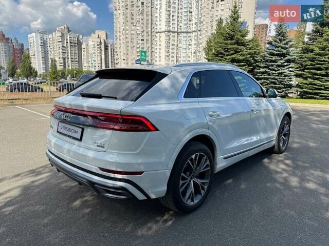 Белый Ауди Q8, объемом двигателя 3 л и пробегом 47 тыс. км за 68500 $, фото 80 на Automoto.ua
