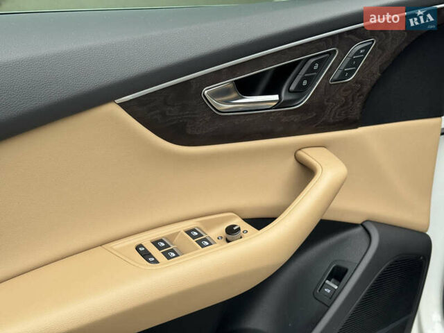 Ауді Q8 2021 у Києві на Automoto.ua Білий Ауді Q8, об'ємом двигуна 3 л та пробігом 102 тис. км за 57000 $, фото 25 на Automoto.ua