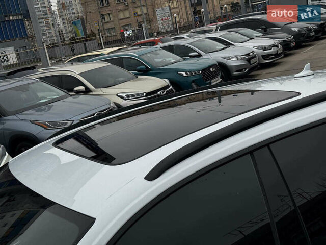 Білий Ауді Q8, об'ємом двигуна 3 л та пробігом 21 тис. км за 58990 $, фото 10 на Automoto.ua