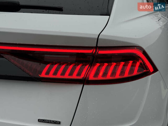 Белый Ауди Q8, объемом двигателя 3 л и пробегом 102 тыс. км за 52000 $, фото 13 на Automoto.ua