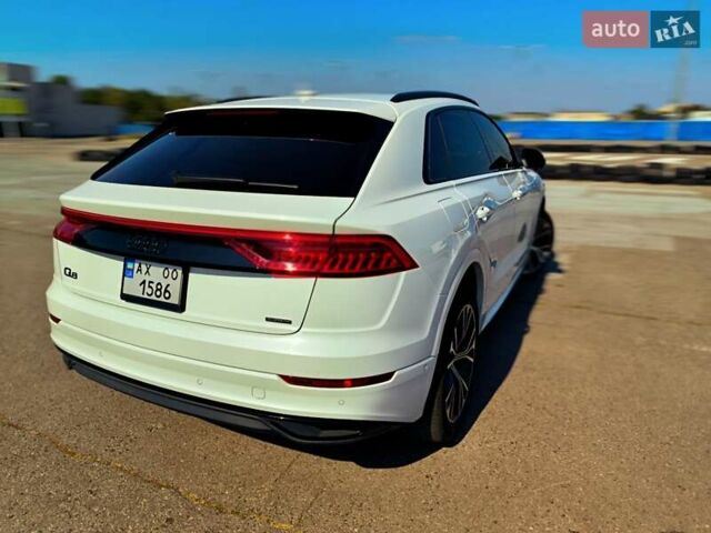 Білий Ауді Q8, об'ємом двигуна 3 л та пробігом 20 тис. км за 59000 $, фото 8 на Automoto.ua