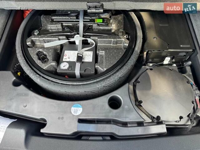 Белый Ауди Q8, объемом двигателя 3 л и пробегом 47 тыс. км за 68500 $, фото 19 на Automoto.ua