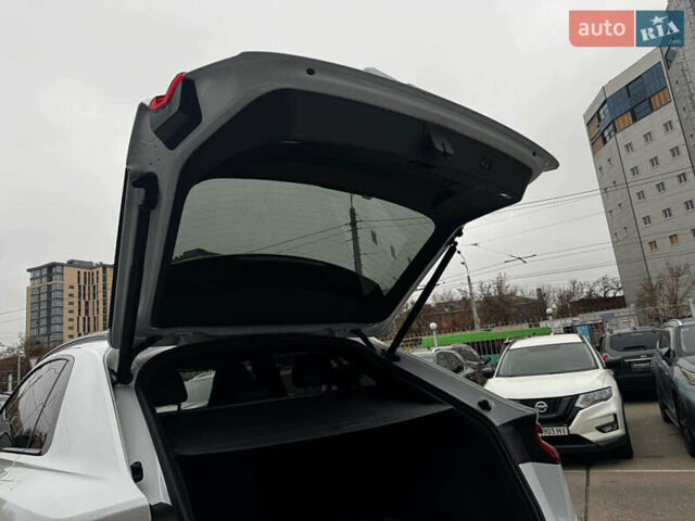 Білий Ауді Q8, об'ємом двигуна 3 л та пробігом 21 тис. км за 58990 $, фото 42 на Automoto.ua