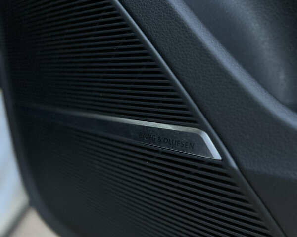 Белый Ауди Q8, объемом двигателя 3 л и пробегом 33 тыс. км за 67999 $, фото 57 на Automoto.ua