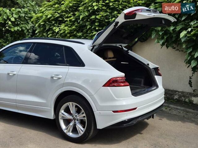 Белый Ауди Q8, объемом двигателя 3 л и пробегом 62 тыс. км за 59999 $, фото 36 на Automoto.ua