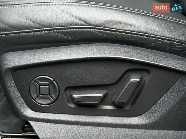 Білий Ауді Q8, об'ємом двигуна 3 л та пробігом 21 тис. км за 58990 $, фото 14 на Automoto.ua