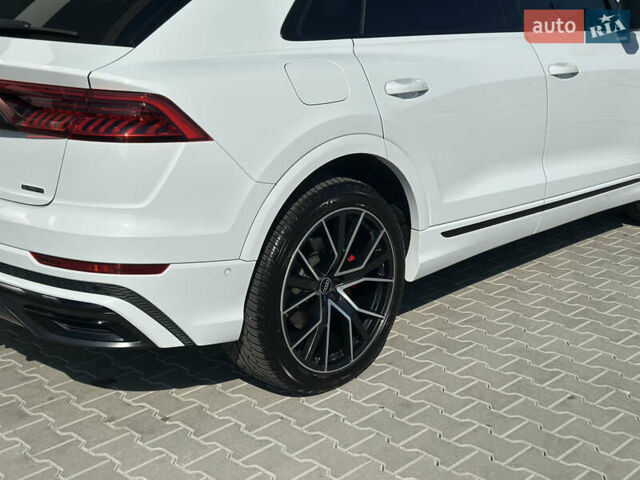 Белый Ауди Q8, объемом двигателя 3 л и пробегом 108 тыс. км за 59900 $, фото 6 на Automoto.ua