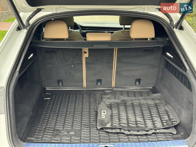 Белый Ауди Q8, объемом двигателя 3 л и пробегом 102 тыс. км за 52000 $, фото 36 на Automoto.ua