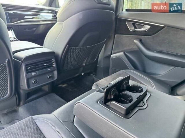 Белый Ауди Q8, объемом двигателя 3 л и пробегом 47 тыс. км за 68500 $, фото 66 на Automoto.ua