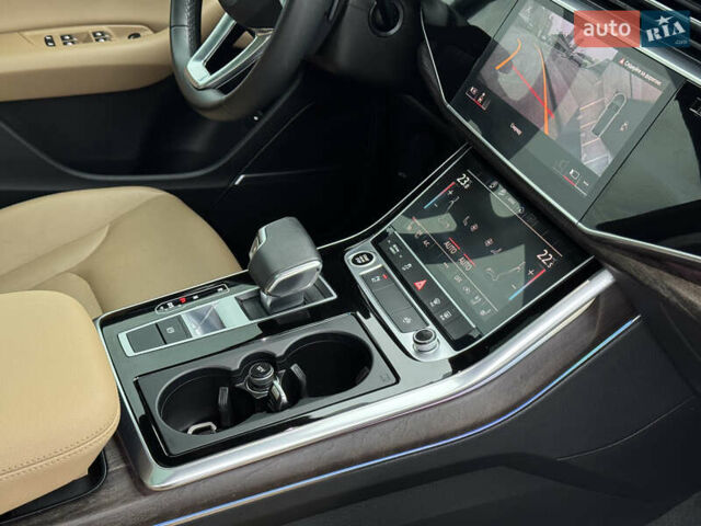 Белый Ауди Q8, объемом двигателя 3 л и пробегом 102 тыс. км за 52000 $, фото 31 на Automoto.ua