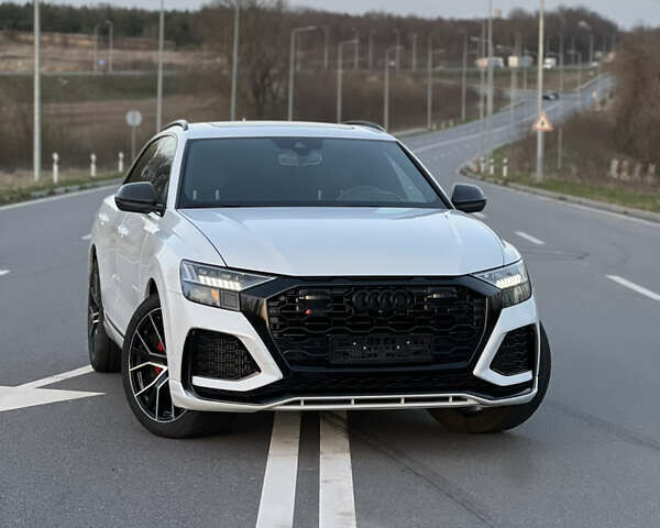 Белый Ауди Q8, объемом двигателя 3 л и пробегом 33 тыс. км за 67999 $, фото 1 на Automoto.ua