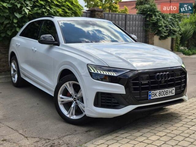 Белый Ауди Q8, объемом двигателя 3 л и пробегом 62 тыс. км за 59999 $, фото 50 на Automoto.ua