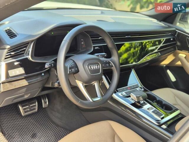 Белый Ауди Q8, объемом двигателя 3 л и пробегом 62 тыс. км за 59999 $, фото 24 на Automoto.ua