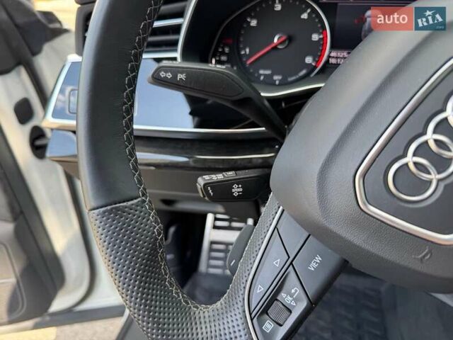 Белый Ауди Q8, объемом двигателя 3 л и пробегом 47 тыс. км за 68500 $, фото 37 на Automoto.ua