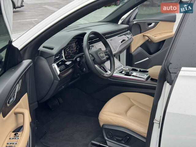 Белый Ауди Q8, объемом двигателя 3 л и пробегом 102 тыс. км за 52000 $, фото 24 на Automoto.ua