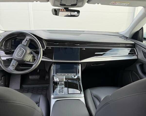 Білий Ауді Q8, об'ємом двигуна 2.97 л та пробігом 123 тис. км за 58000 $, фото 8 на Automoto.ua