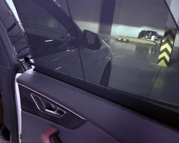 Белый Ауди Q8, объемом двигателя 3 л и пробегом 50 тыс. км за 70999 $, фото 9 на Automoto.ua