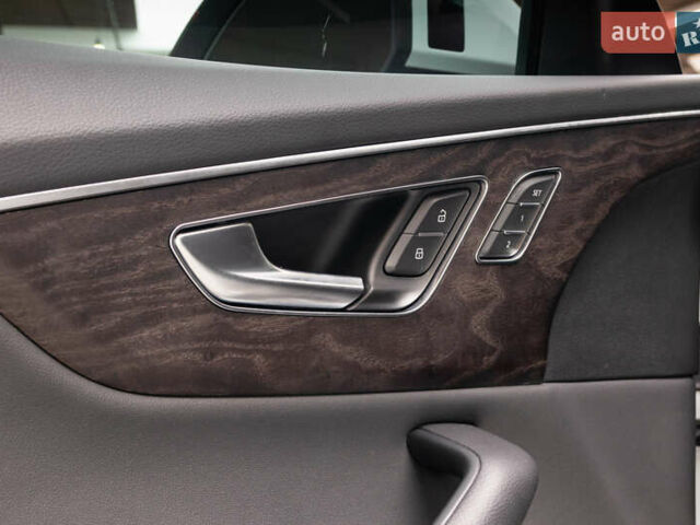 Белый Ауди Q8, объемом двигателя 3 л и пробегом 18 тыс. км за 58909 $, фото 32 на Automoto.ua