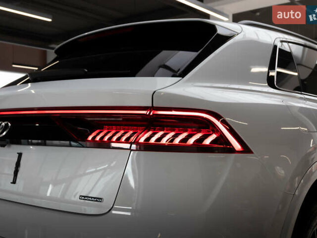 Белый Ауди Q8, объемом двигателя 3 л и пробегом 18 тыс. км за 58999 $, фото 15 на Automoto.ua